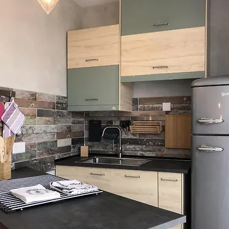 Shazney's Penthouse Apartman