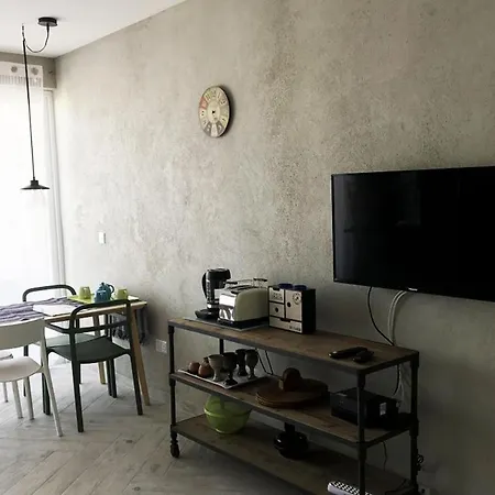 Shazney's Penthouse Apartman
